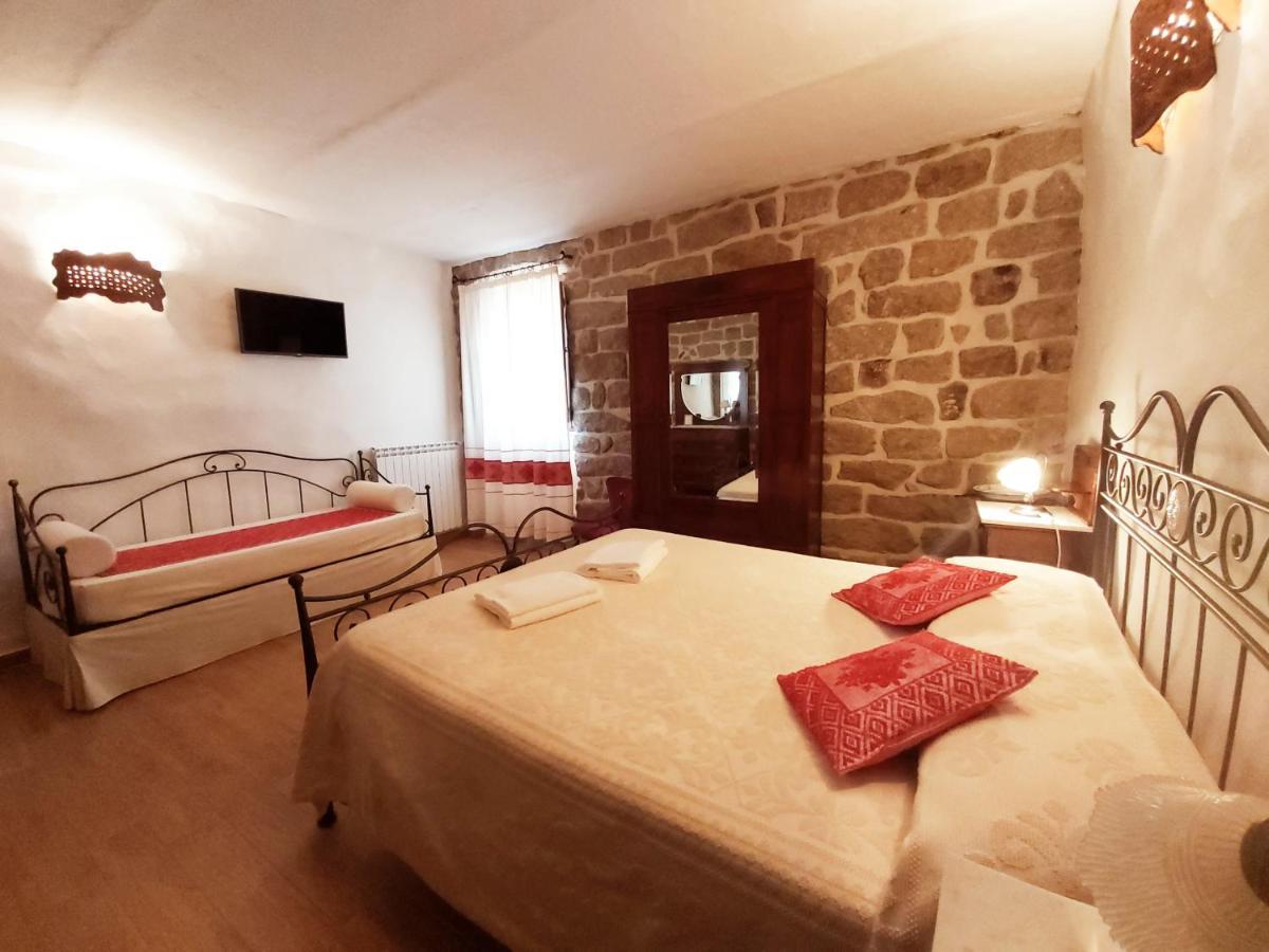 Al Vecchio Corso B&B Темпио-Паузания Экстерьер фото